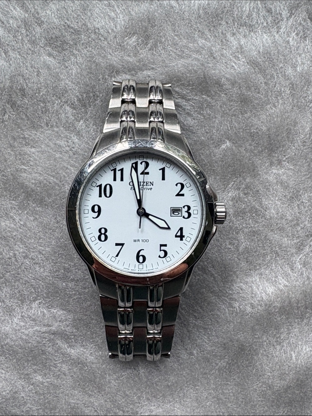Citizen Men’s Silver Watch with White Dial and Black Numerals